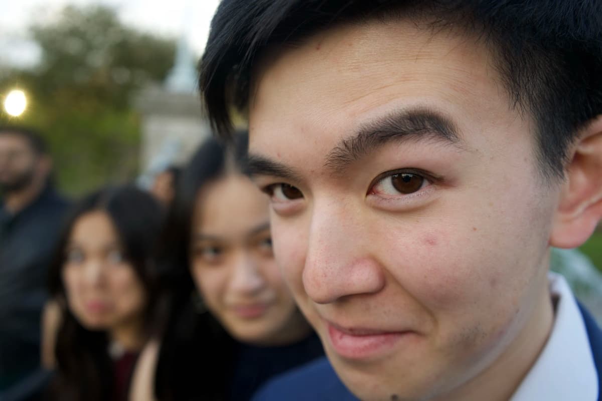 he sees you