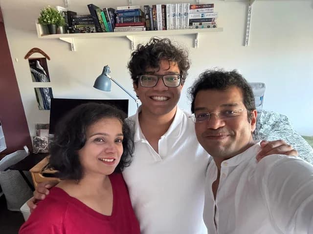 shresht with parents